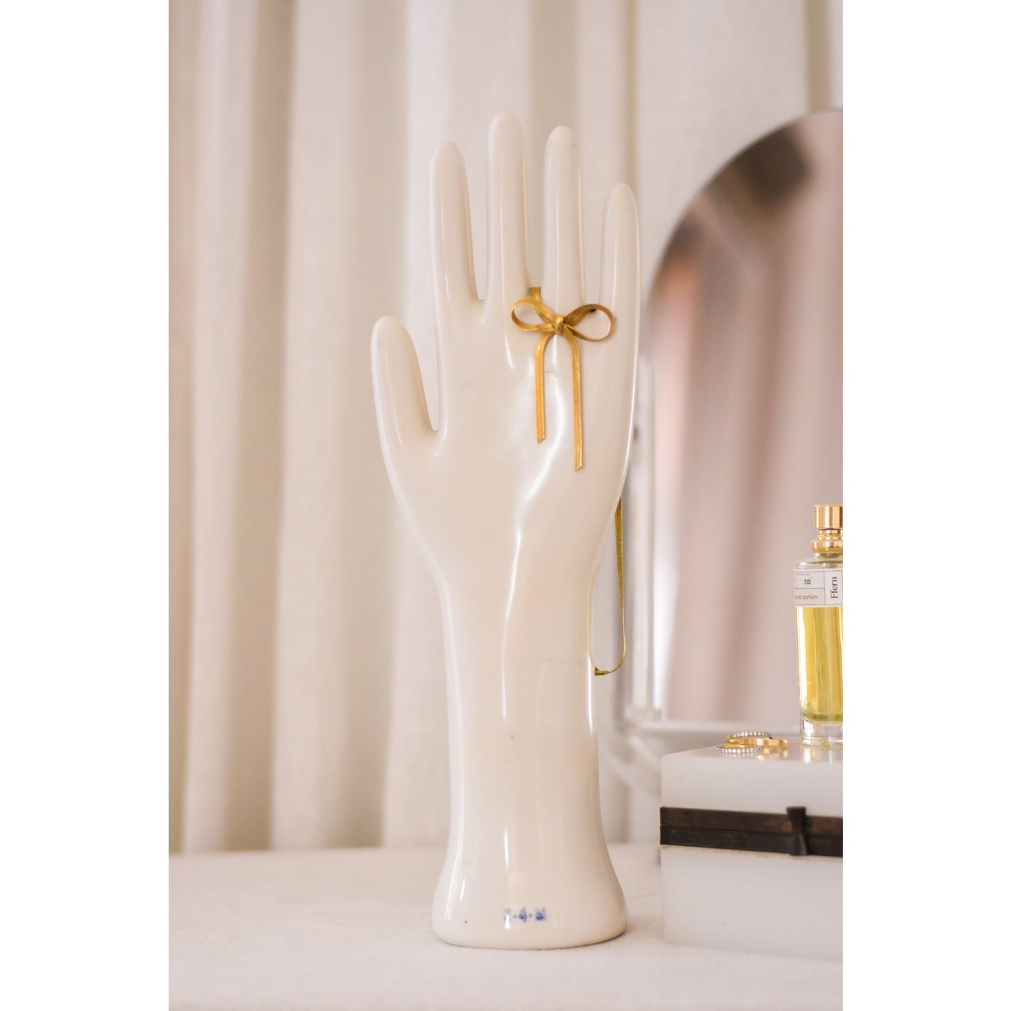 Vintage 1988 Ceramic Glove Mold