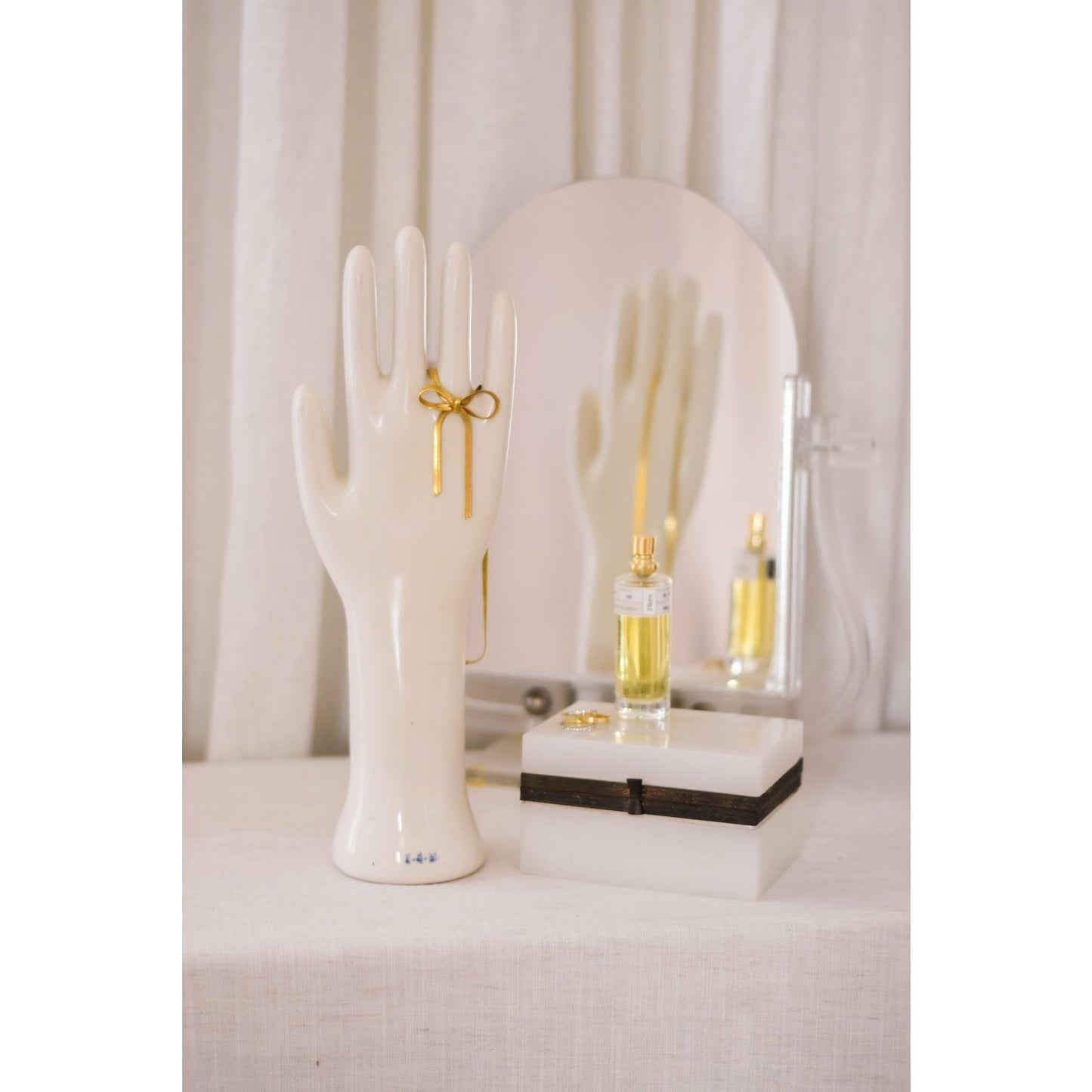 Vintage 1988 Ceramic Glove Mold