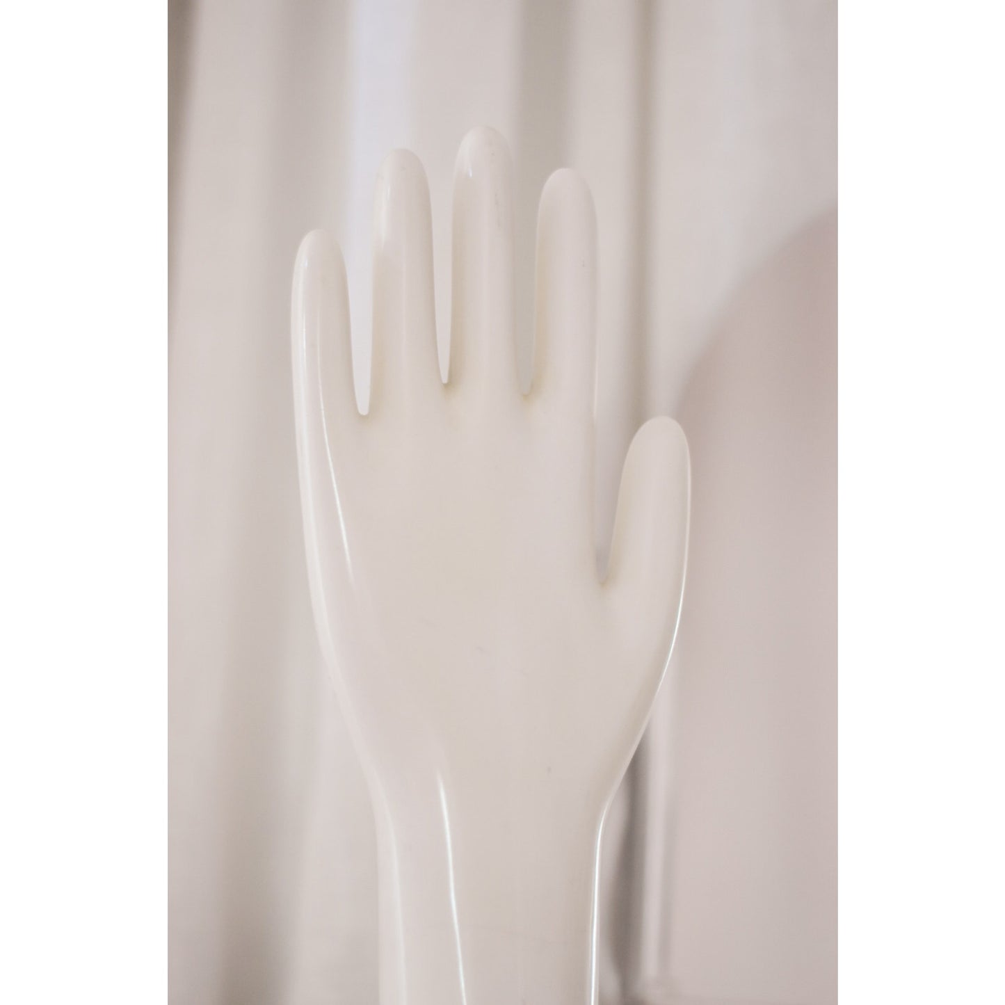 Vintage 1988 Ceramic Glove Mold