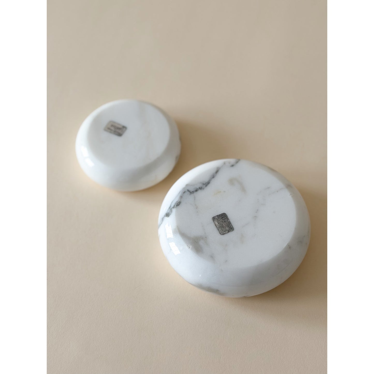 Italian Marble ‘Conchetta’ Dishes — Egidio Di Rosa & Pier Alessandro Giusti for Up & Up, 1971 (Pair)