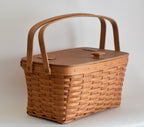 Large Longaberger Picnic Basket with Wooden Lid (1990)