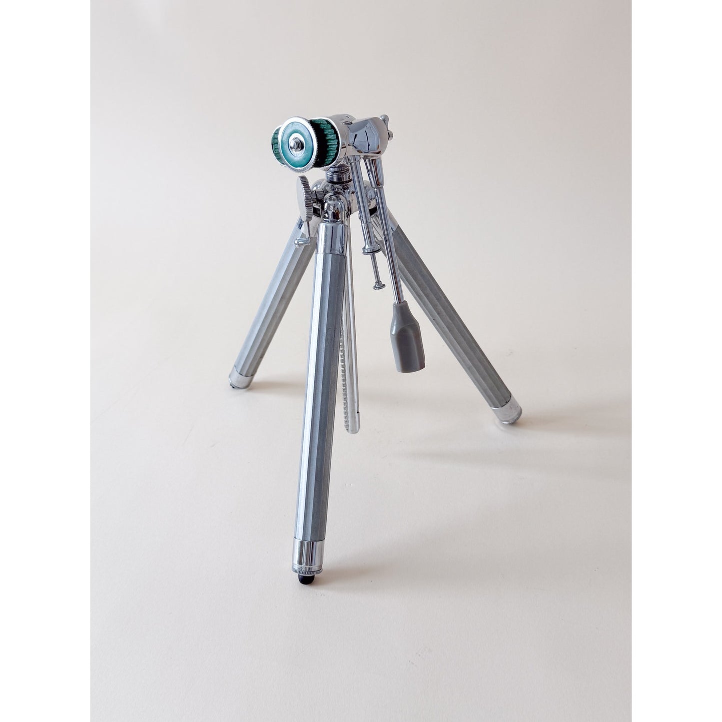 Vintage VIVO 9-Section Elevator Chrome Tripod with Case